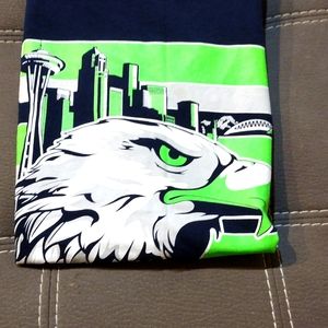 Seattle Seahawks t-shirt SizeM/L